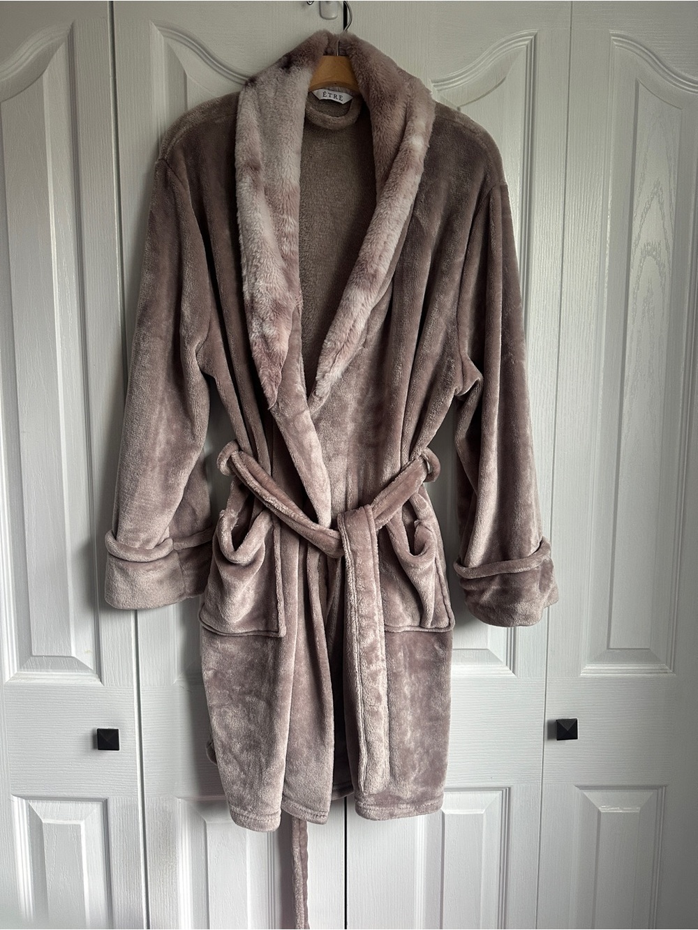 Womens Plush Mauve Robe by Etre Short Length One Size